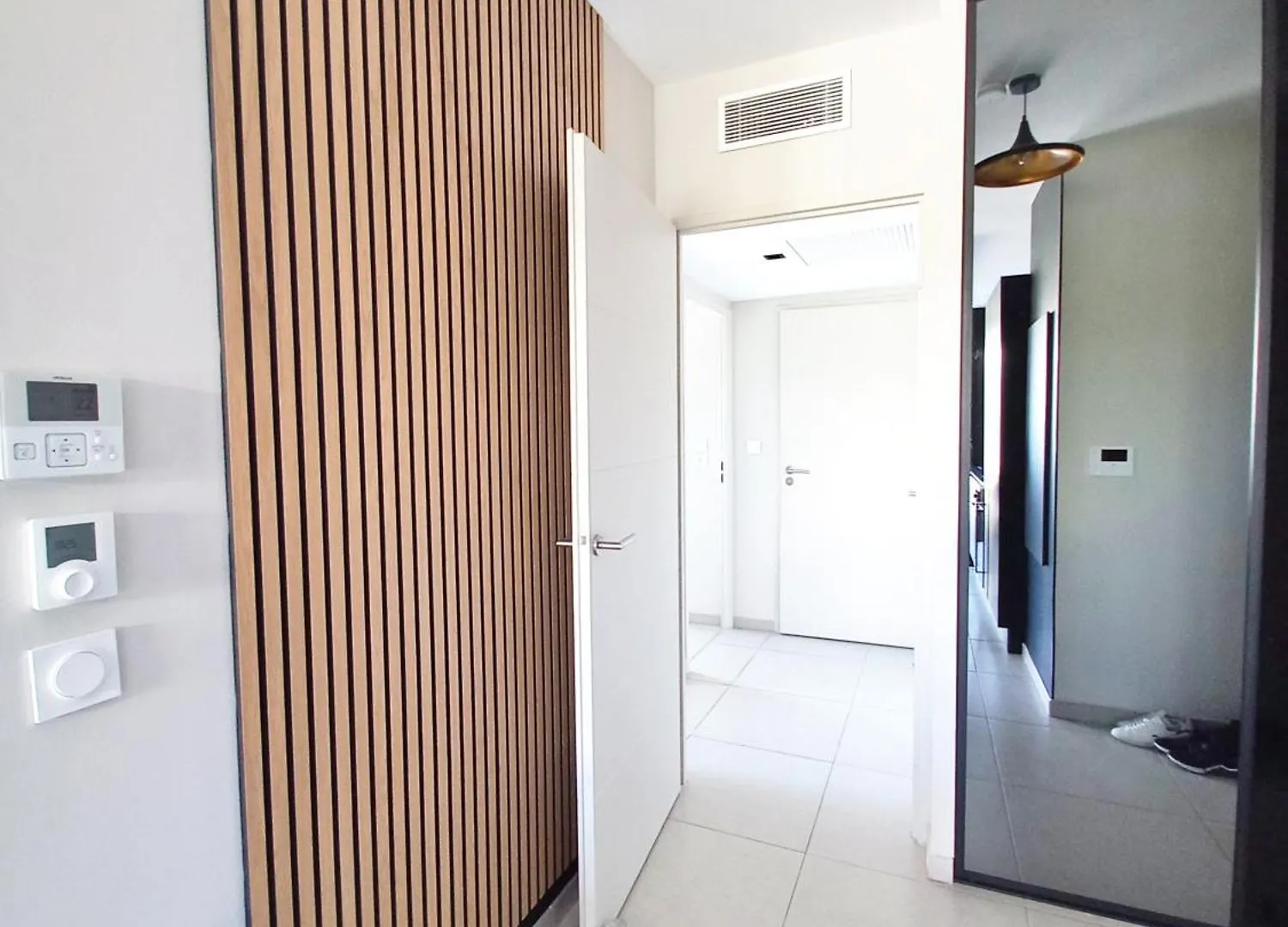 Apartment Spacieux T3-Toit Terrasse-Clim-Wifi-Piscine Frejus France